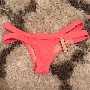 Victoria’s Secret itsy ruched bikini bottom NWT!